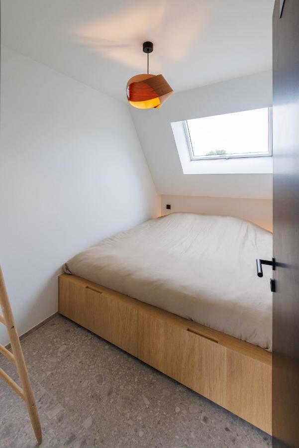 Apartment L'O Reine Of Budgetkamer The Box Sint-Pieters-Leeuw Экстерьер фото